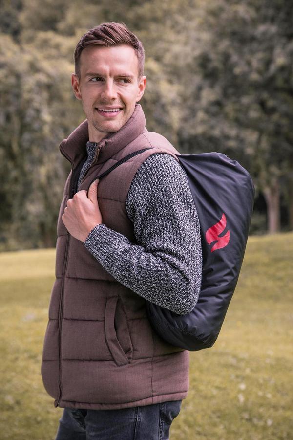 HEAT HOLDERS Outdoor Blanket with Waterproof Backing