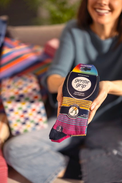 GENTLE GRIP 3Pk Crew Socks - Colour Burst - Women's  4-8