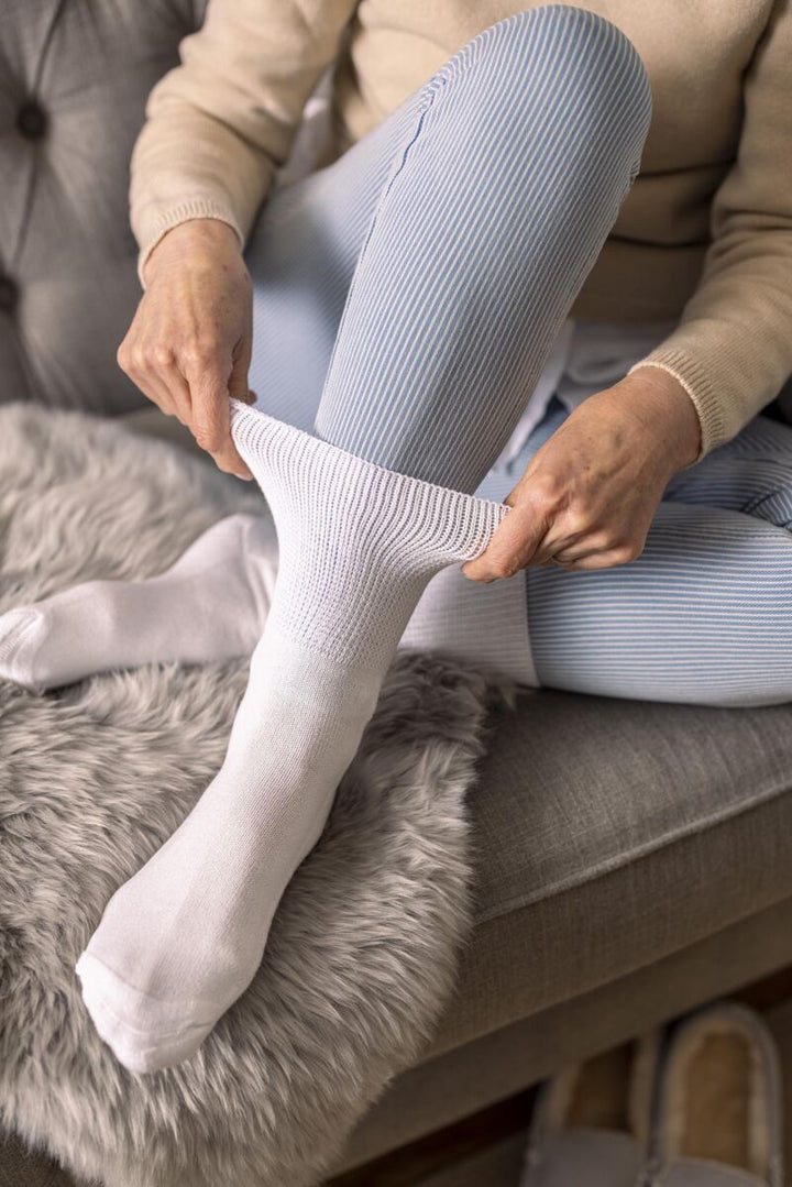 IOMI FOOTNURSE 3Pk Cushion Foot Diabetic Socks