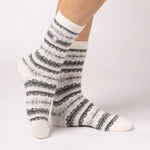 Load image into Gallery viewer, HEAT HOLDERS Lite Nordic Twist Thermal Socks - Women's
